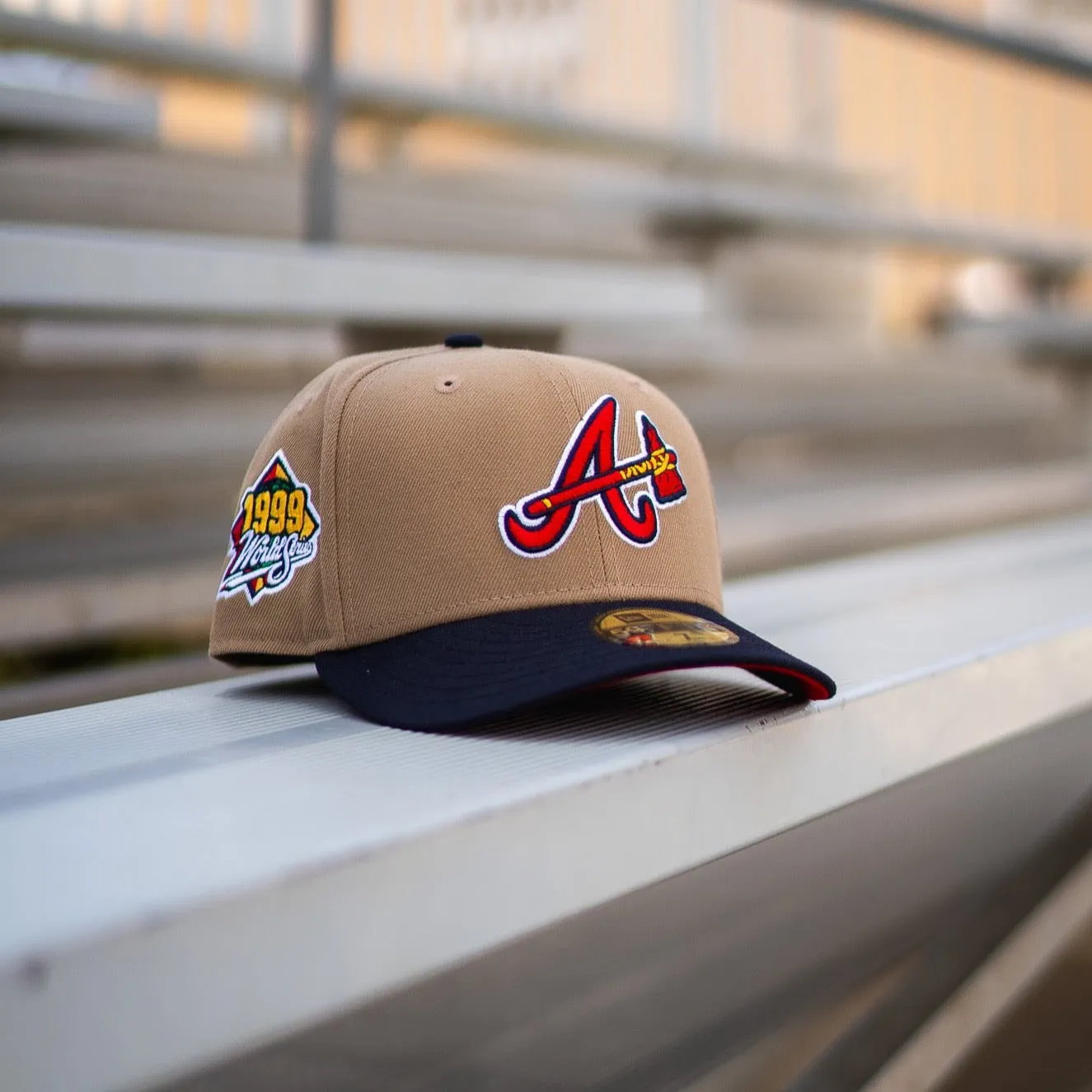 New Era Atlanta Braves 1999 World Series Red UV (Khaki/Navy)