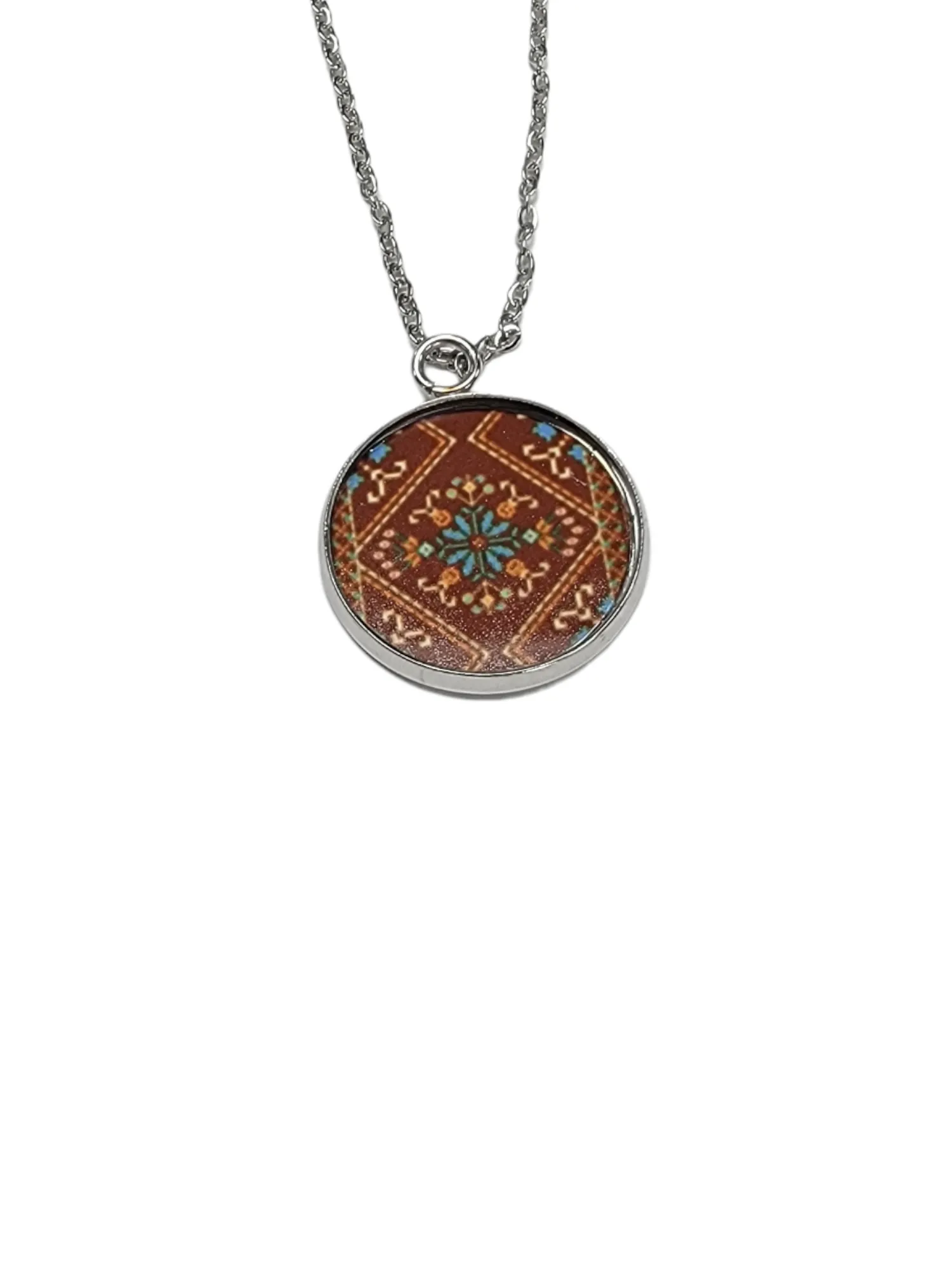 Trendy Embroidery Pattern Pendant Necklace